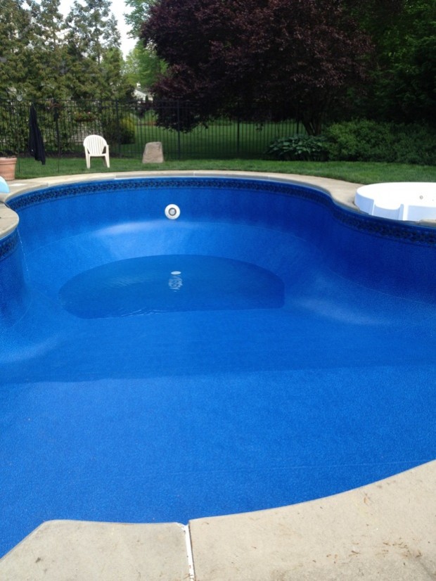 installing inground pool liner